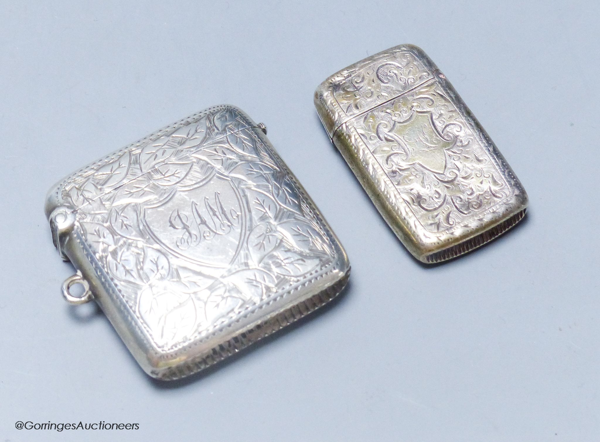 Two early 20th century silver vesta cases, largest 42mm.